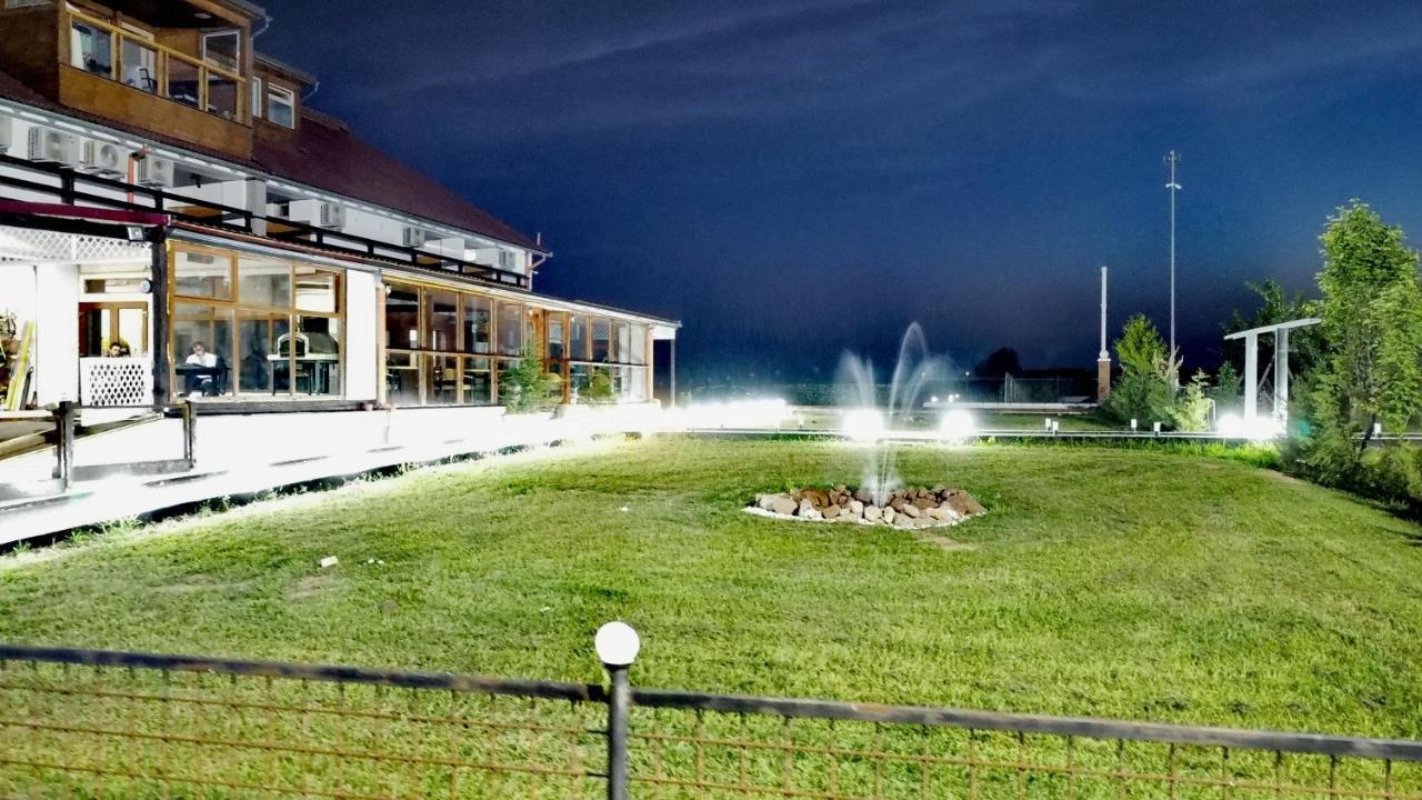 Marada Felix Hotel Hidişelul-de Sus Екстериор снимка