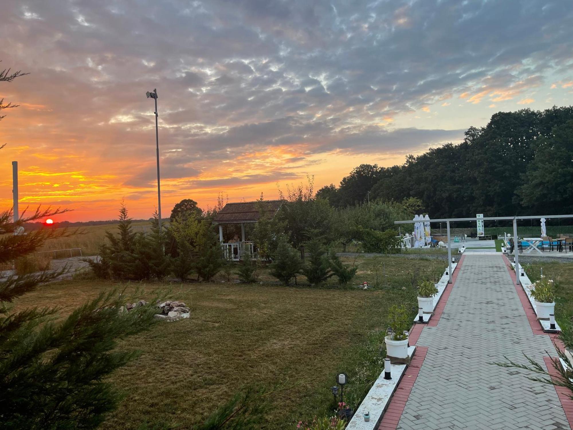 Marada Felix Hotel Hidişelul-de Sus Екстериор снимка